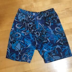 FREE*** Patterned bike shorts